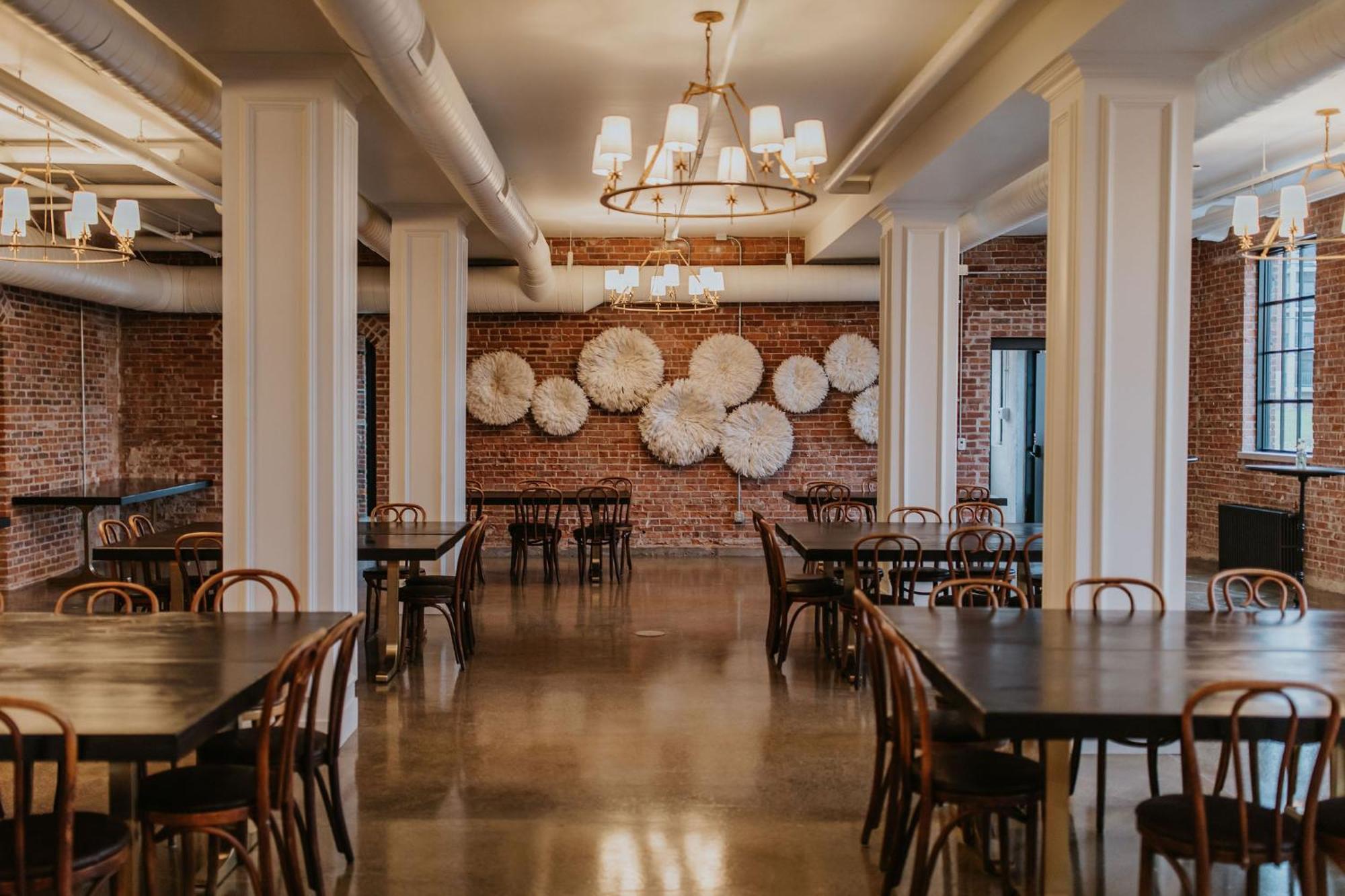 Hatchery Hotel & Event Center Ла-Кросс Екстер'єр фото