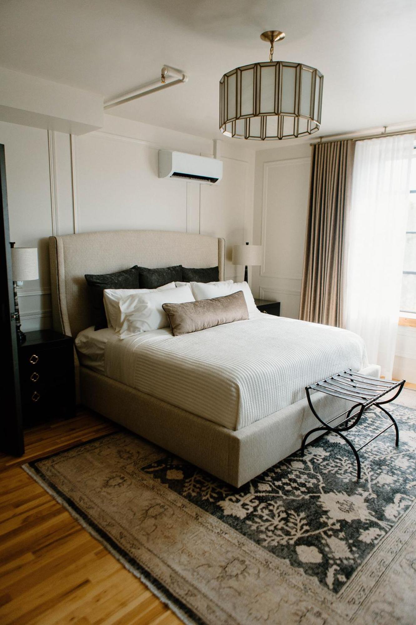 Hatchery Hotel & Event Center Ла-Кросс Екстер'єр фото